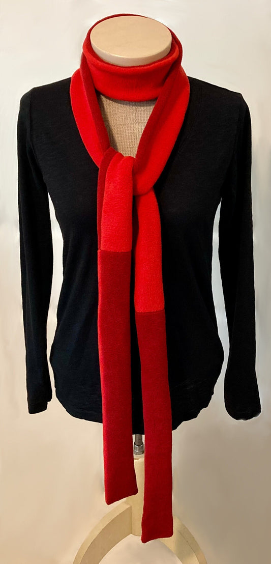 Skinny Fleece Scarf with Red Two Tone Design
